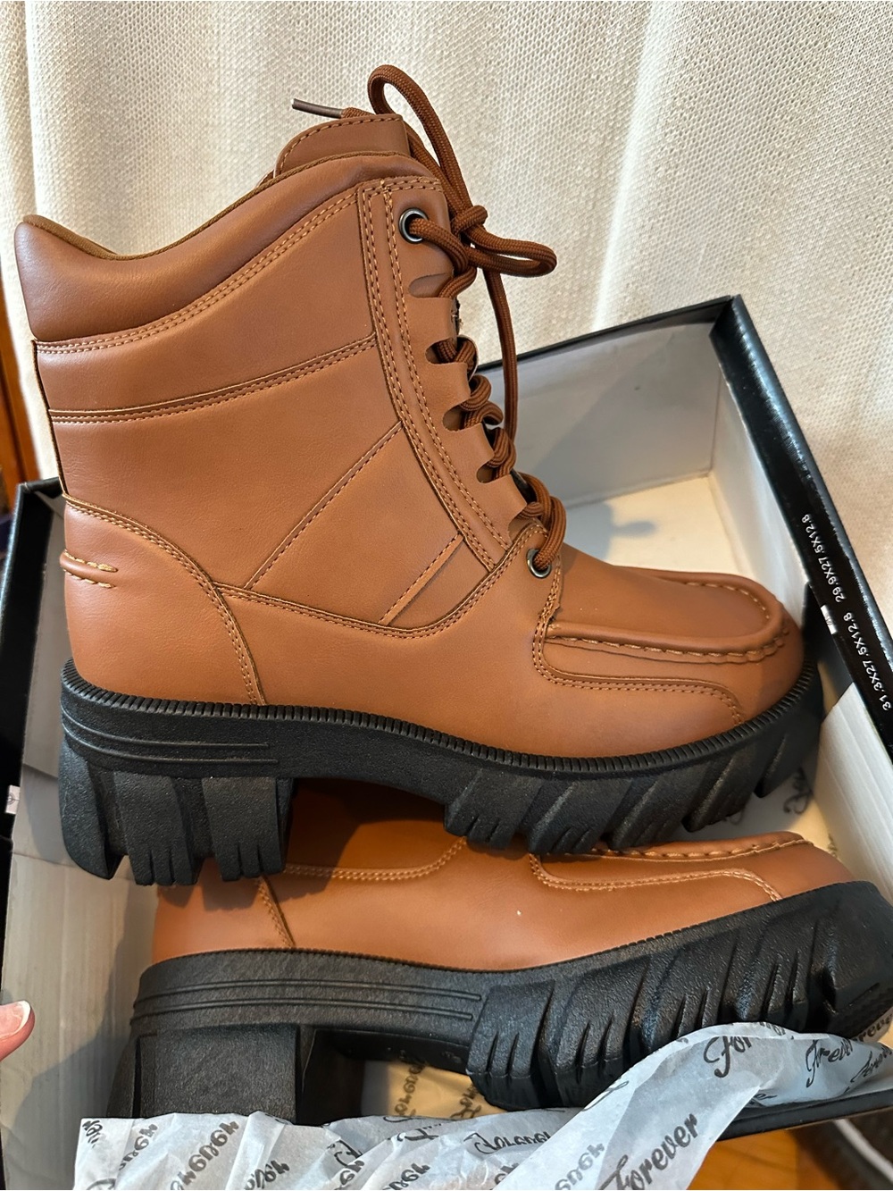 Women’s Chunky Lug Sole Lace-Up Boots - Tan 9